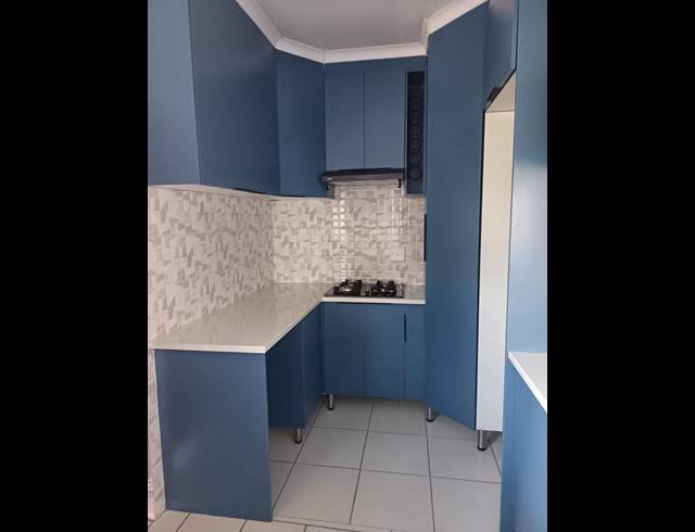 2 BEDROOM PROPERTY TO RENT IN LAMBTON GARDENS